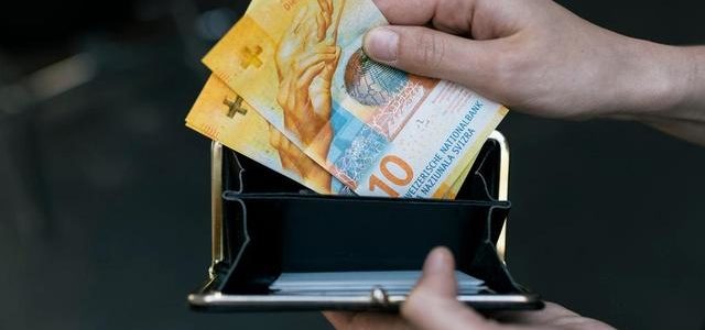 Cómo ahorrar dinero en Suiza